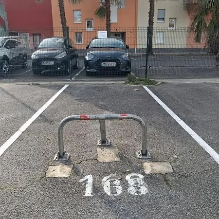 Apartman Little Mamma Centre-port Parking, Wi-fi, Linge&ménage Inclus Agde